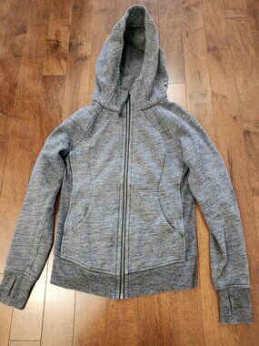 Lululemon women's gray zip up hoodie in size 4